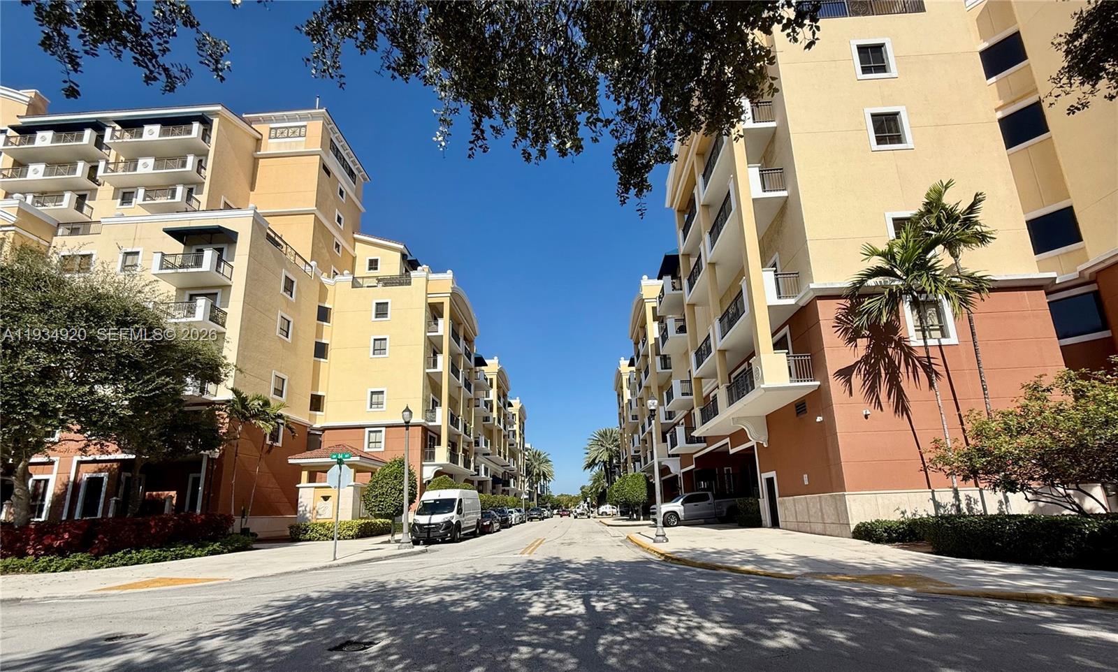 8395 SW 73rd Ave #417 Miami, FL 33143