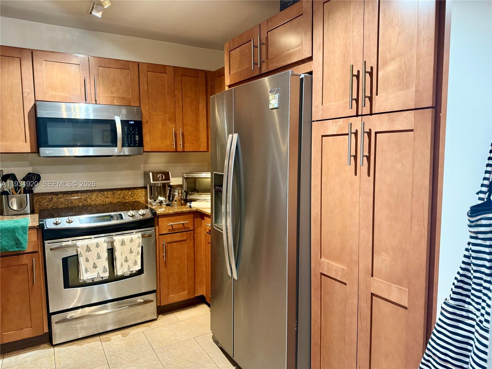 8395 SW 73rd Ave #417 Miami, FL 33143