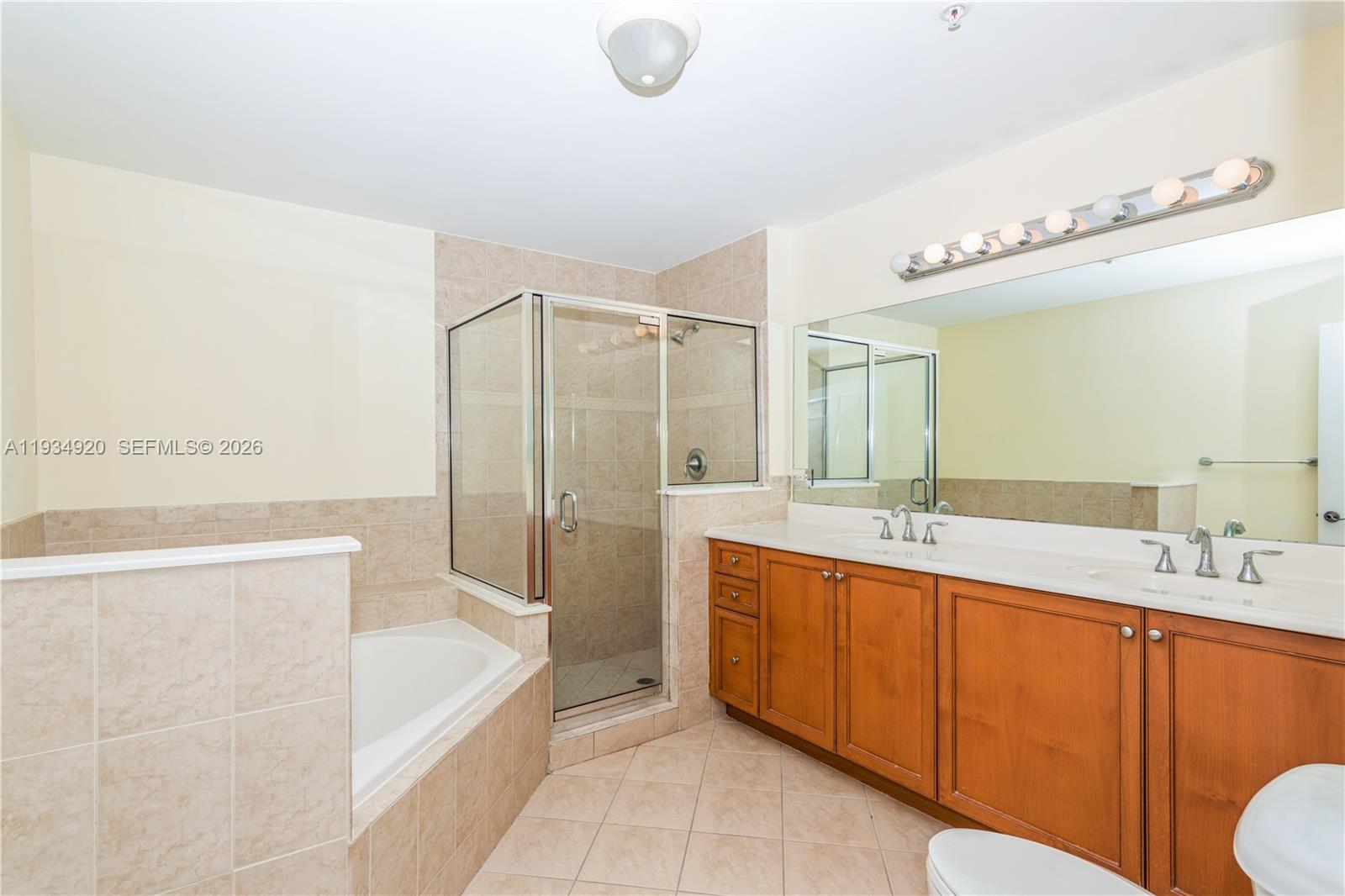 8395 SW 73rd Ave #417 Miami, FL 33143