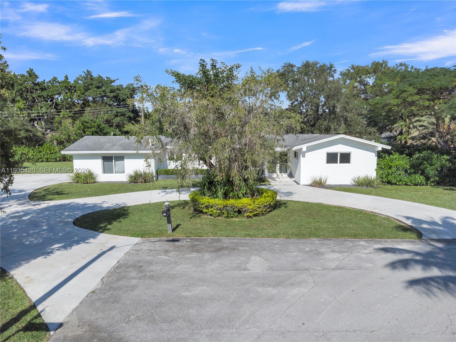 7465 SW 135th St Pinecrest, FL 33156