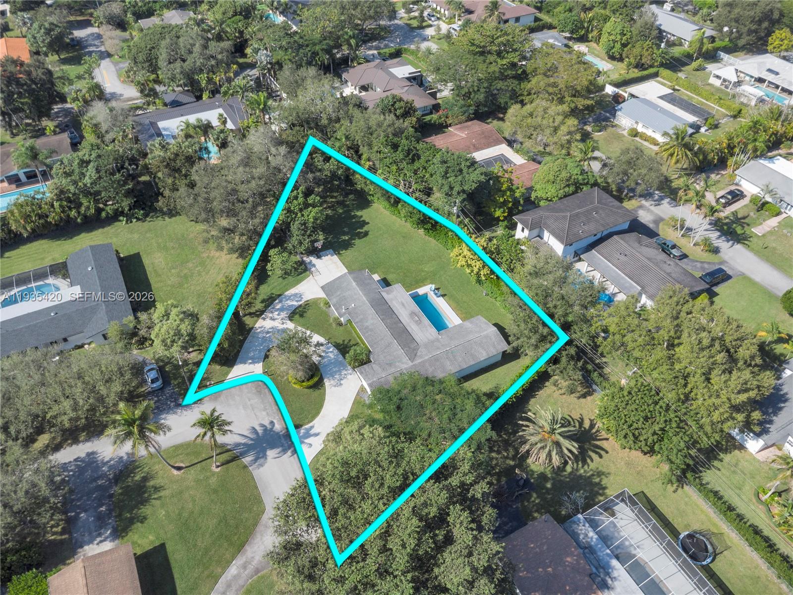 7465 SW 135th St Pinecrest, FL 33156