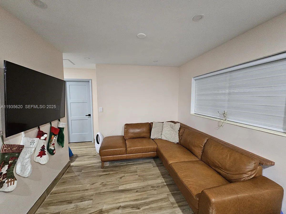 19741 Eagle Nest Rd Cutler Bay, FL 33157