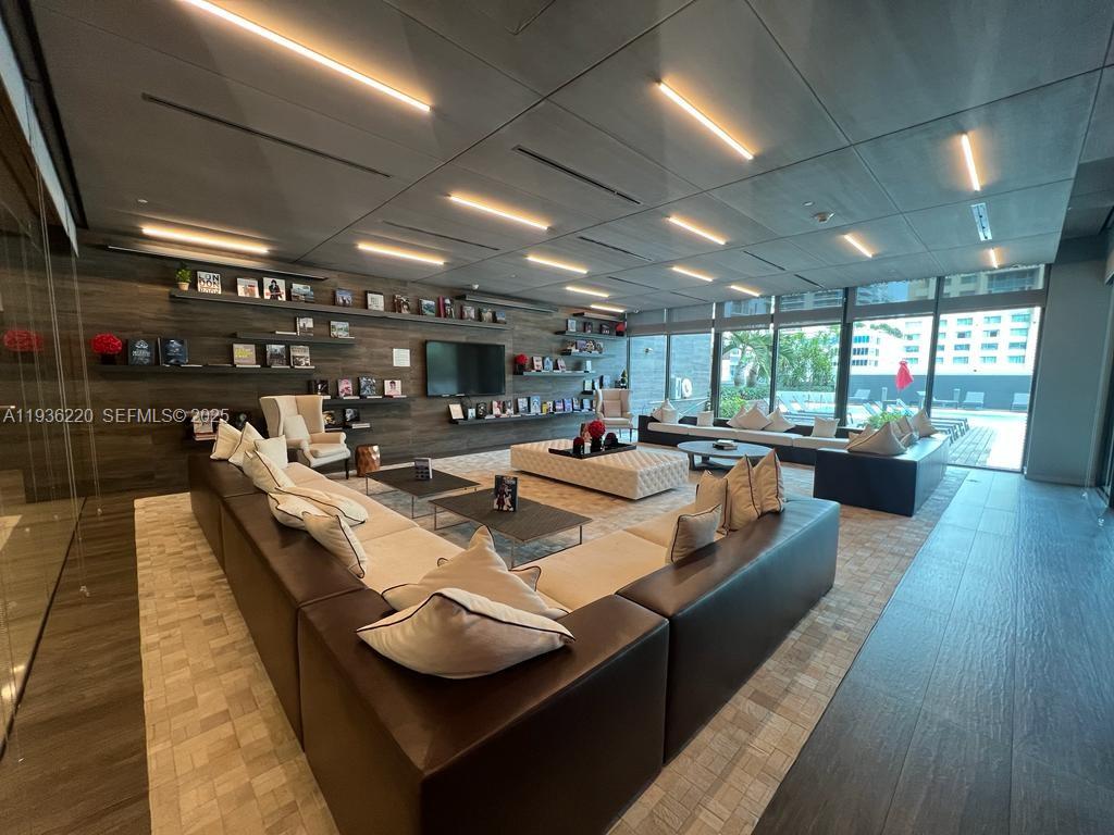 image The Bond on Brickell15