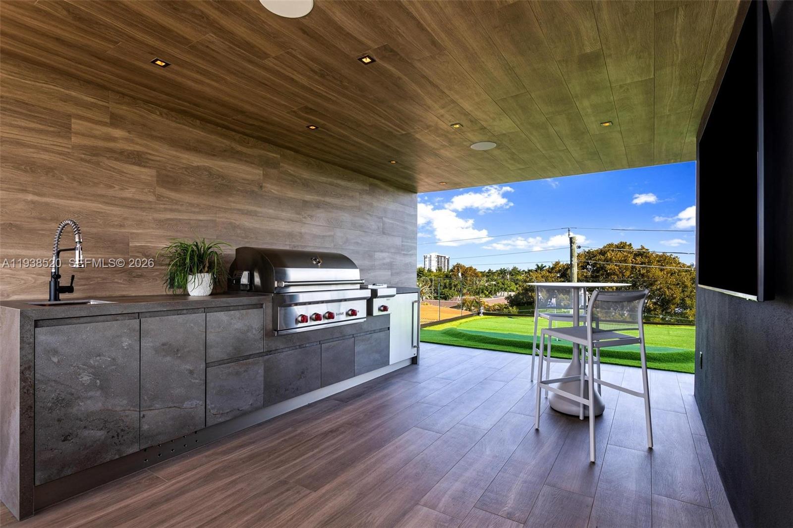 13000 N Bayshore Dr North Miami, FL 33181