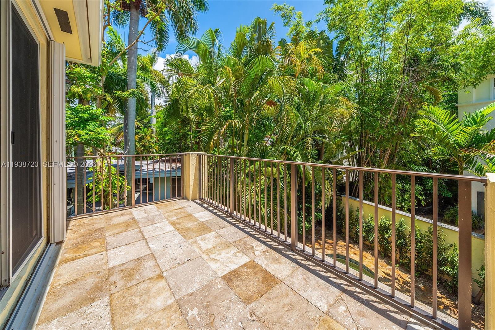 3211 Morris Ln Miami, FL 33133