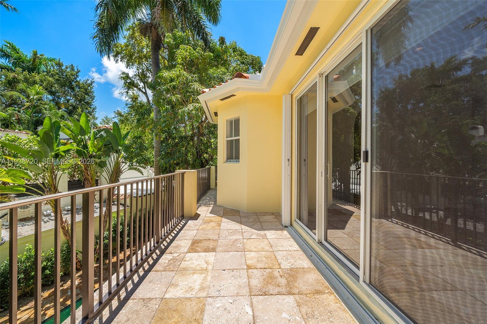 3211 Morris Ln Miami, FL 33133