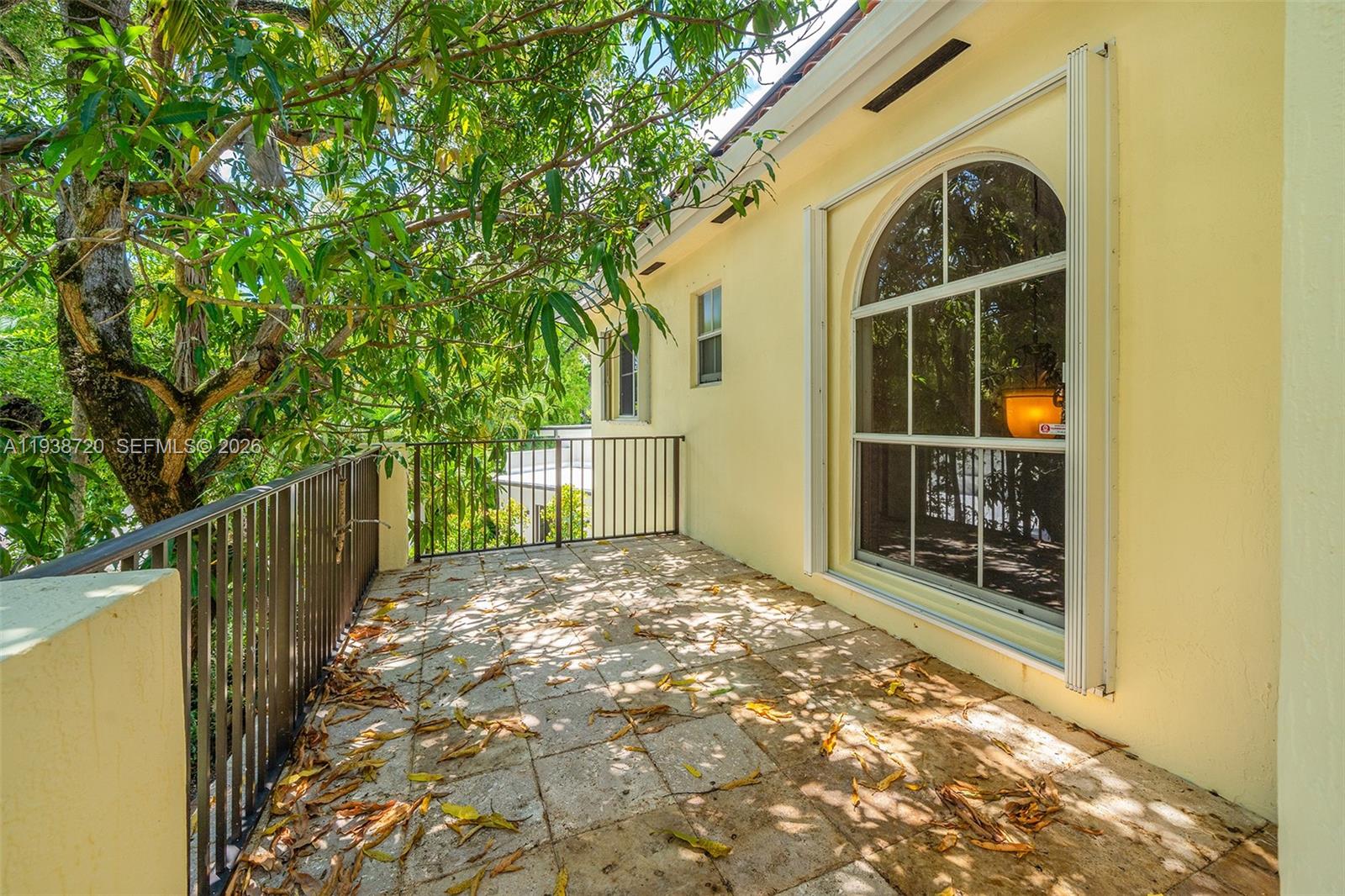 3211 Morris Ln Miami, FL 33133