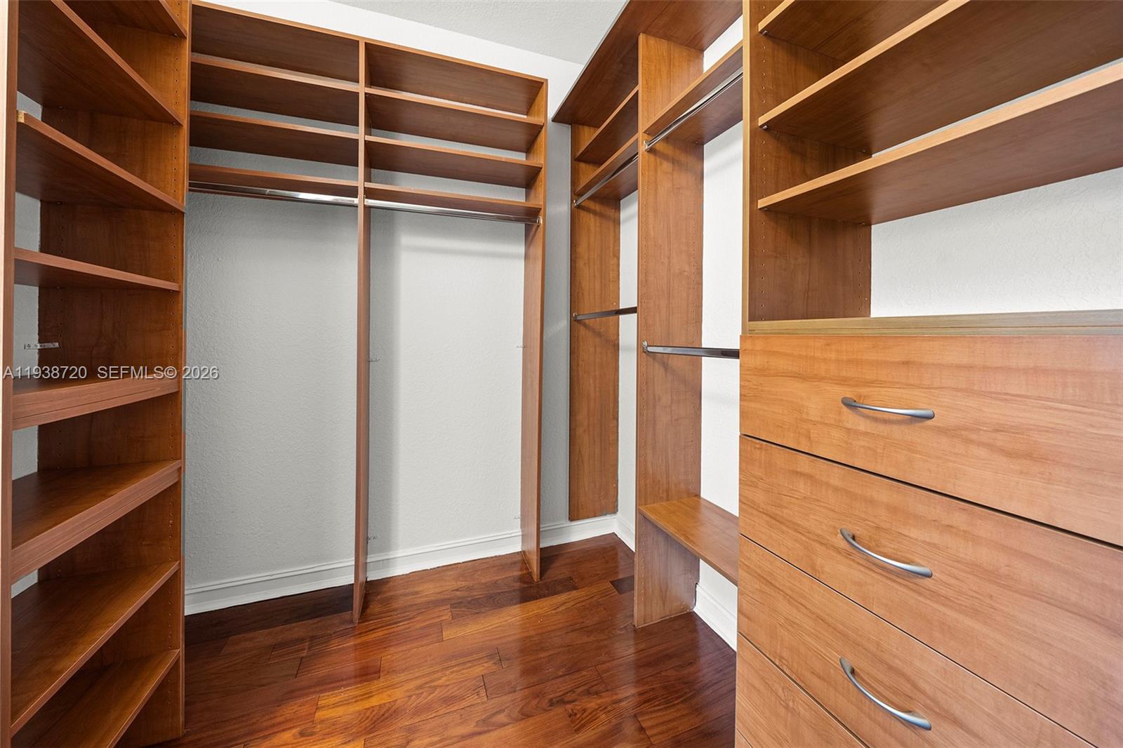 3211 Morris Ln Miami, FL 33133