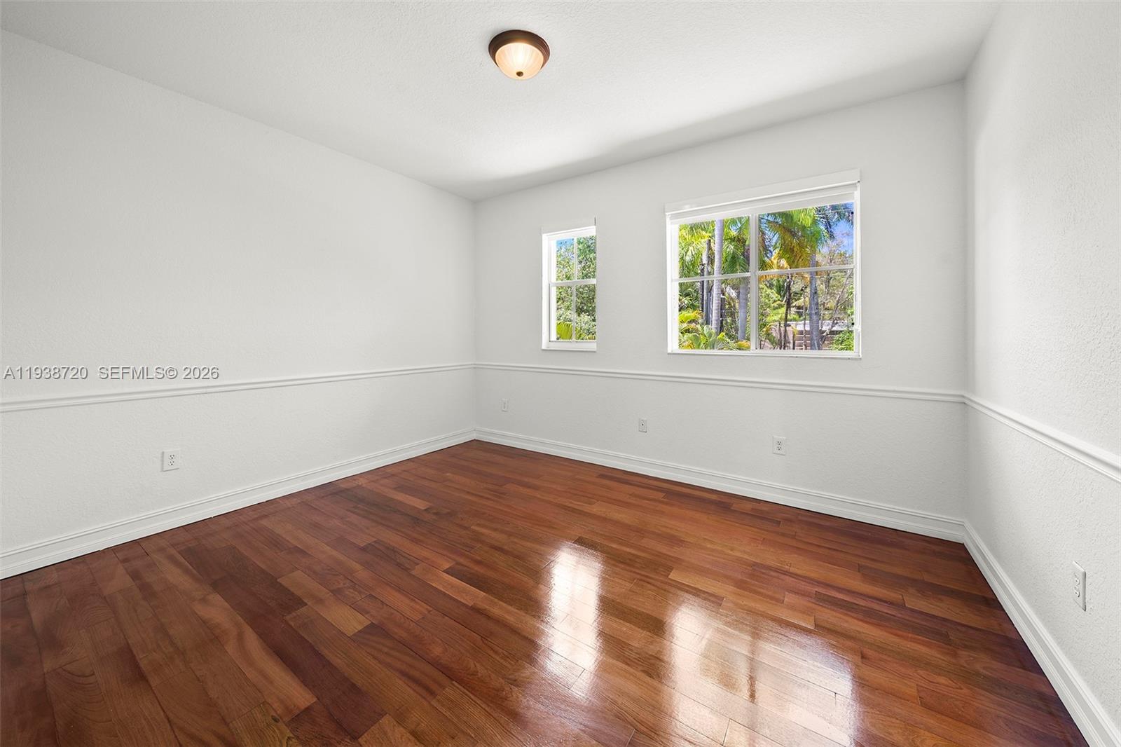 3211 Morris Ln Miami, FL 33133