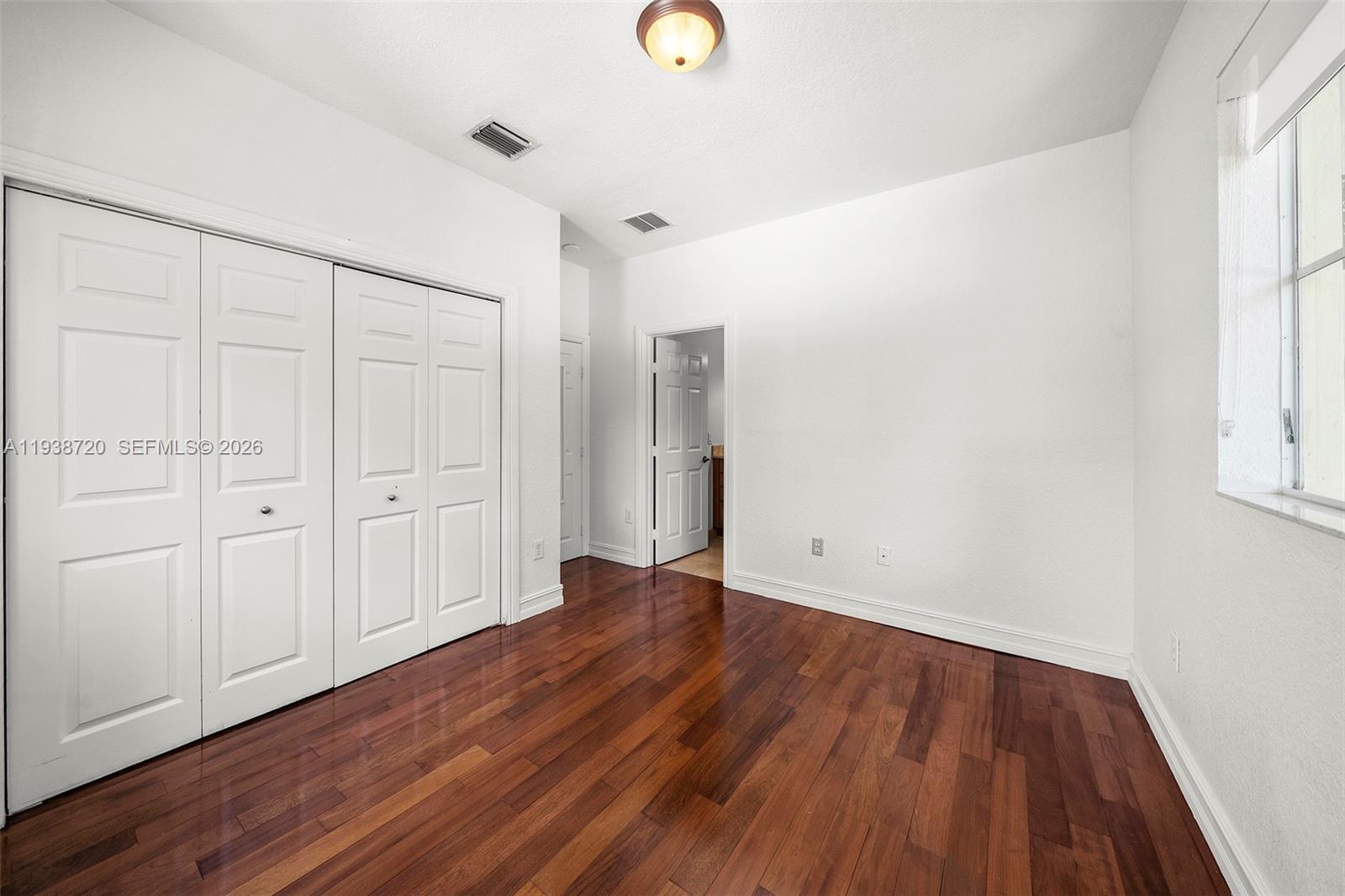 3211 Morris Ln Miami, FL 33133