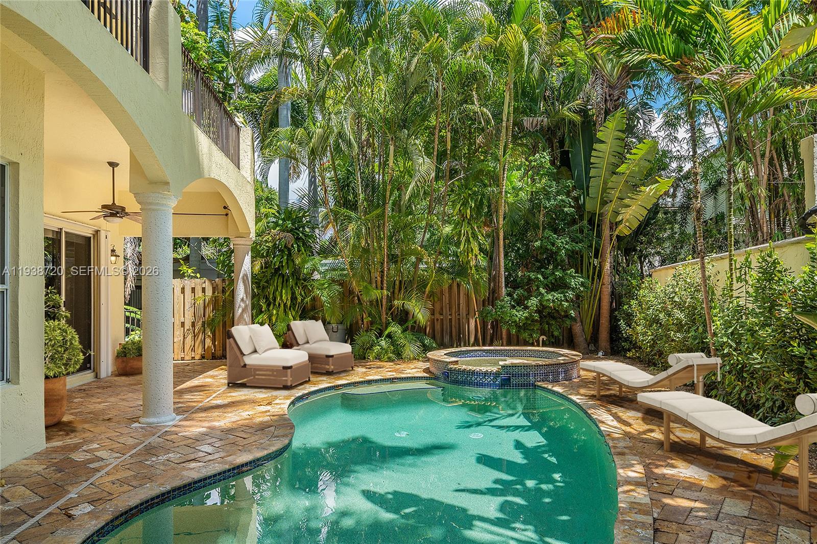 3211 Morris Ln Miami, FL 33133