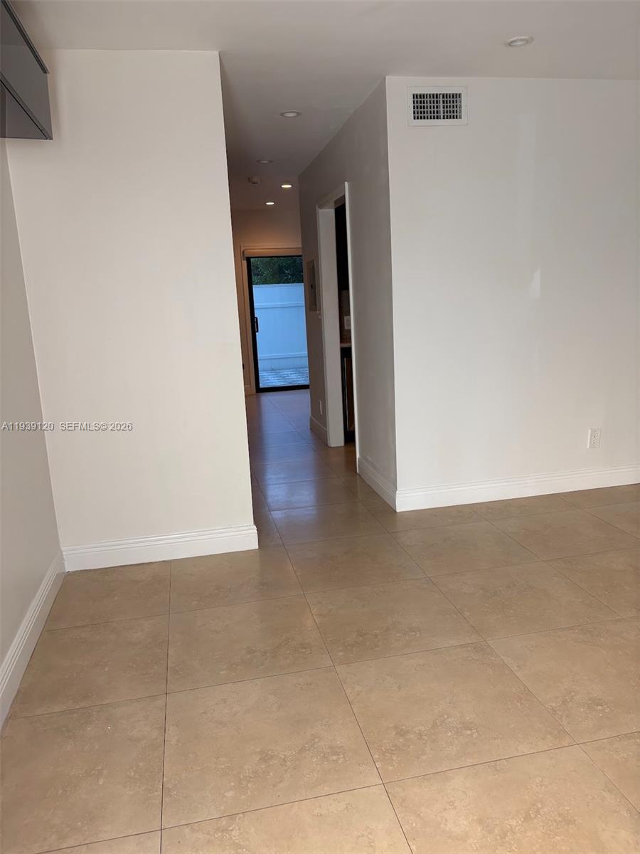 5555 SW Ludlam Rd #105 South Miami, FL 33155