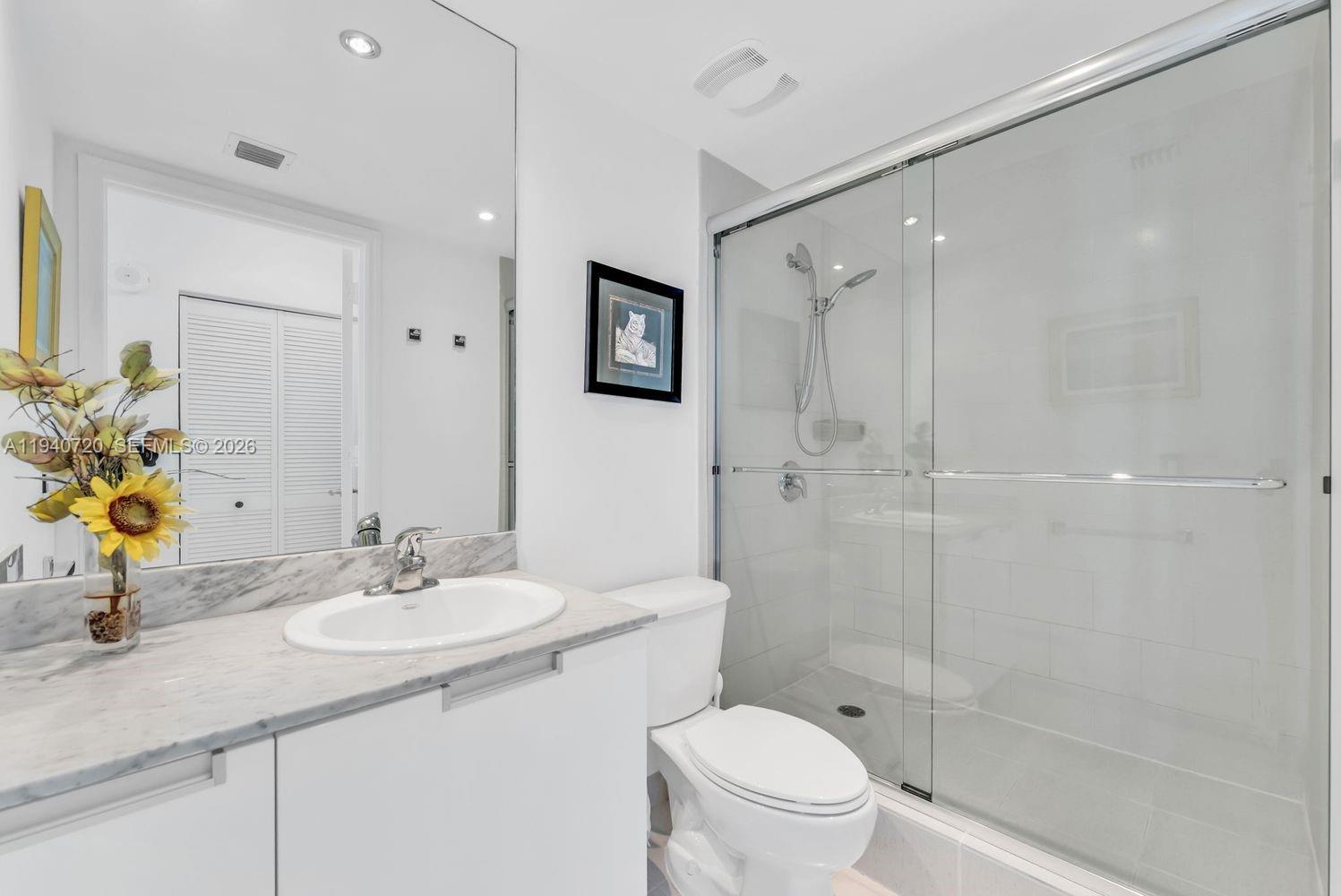 image The Bridgewater Condo14