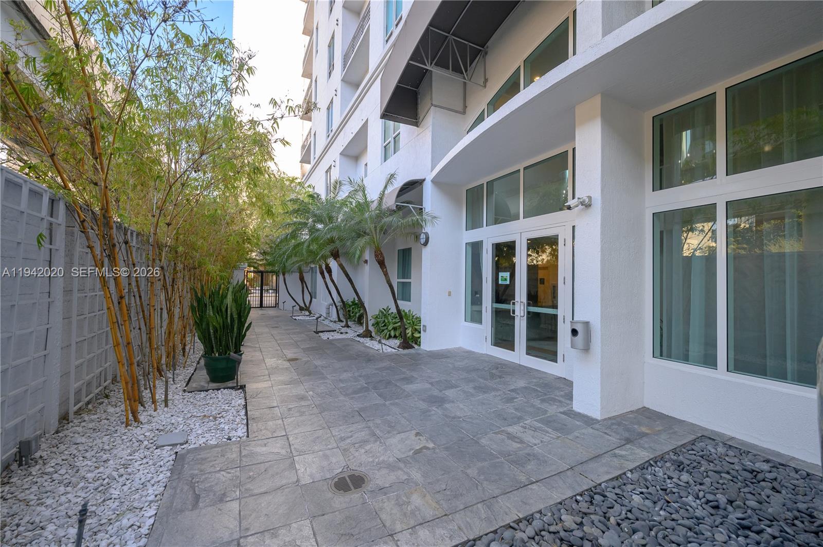 image Loft Downtown I21