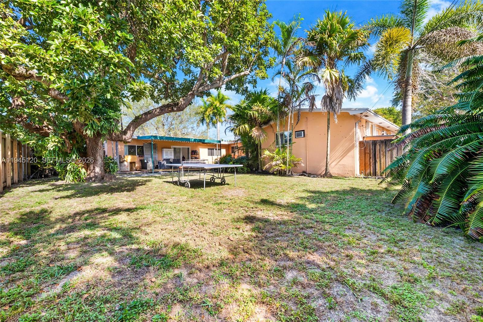 5700 SW 45th Ter Miami, FL 33155