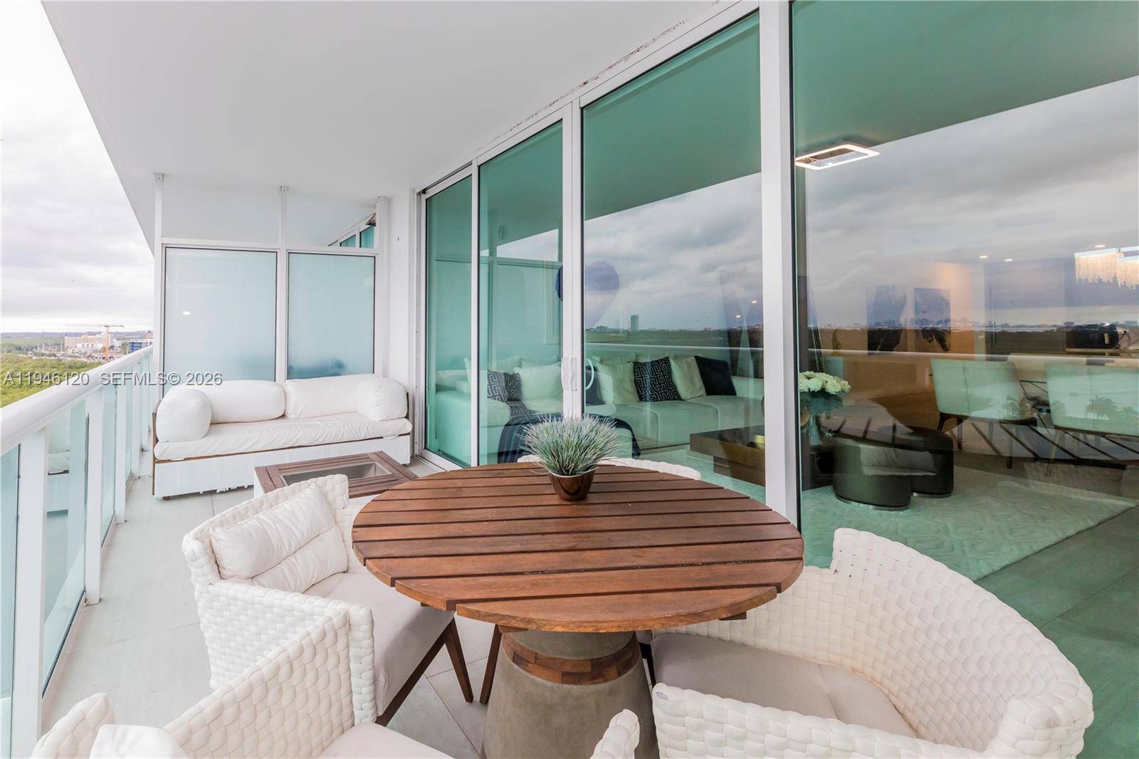 image 400 Sunny Isles10