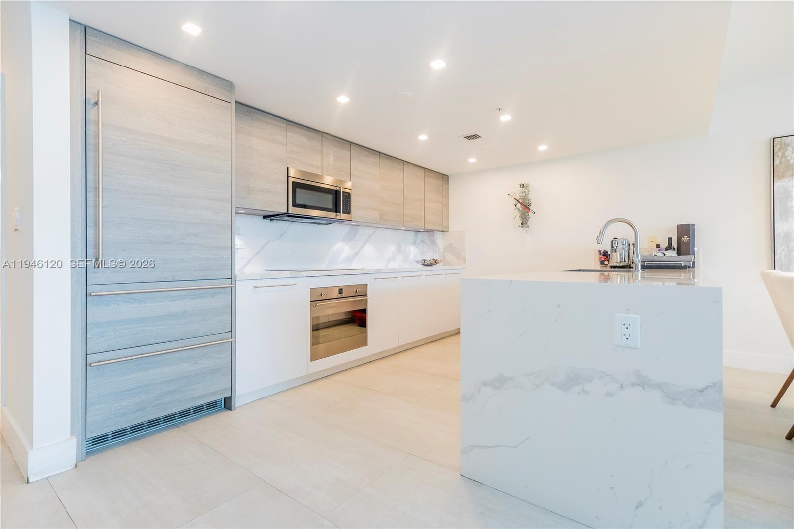 image 400 Sunny Isles13