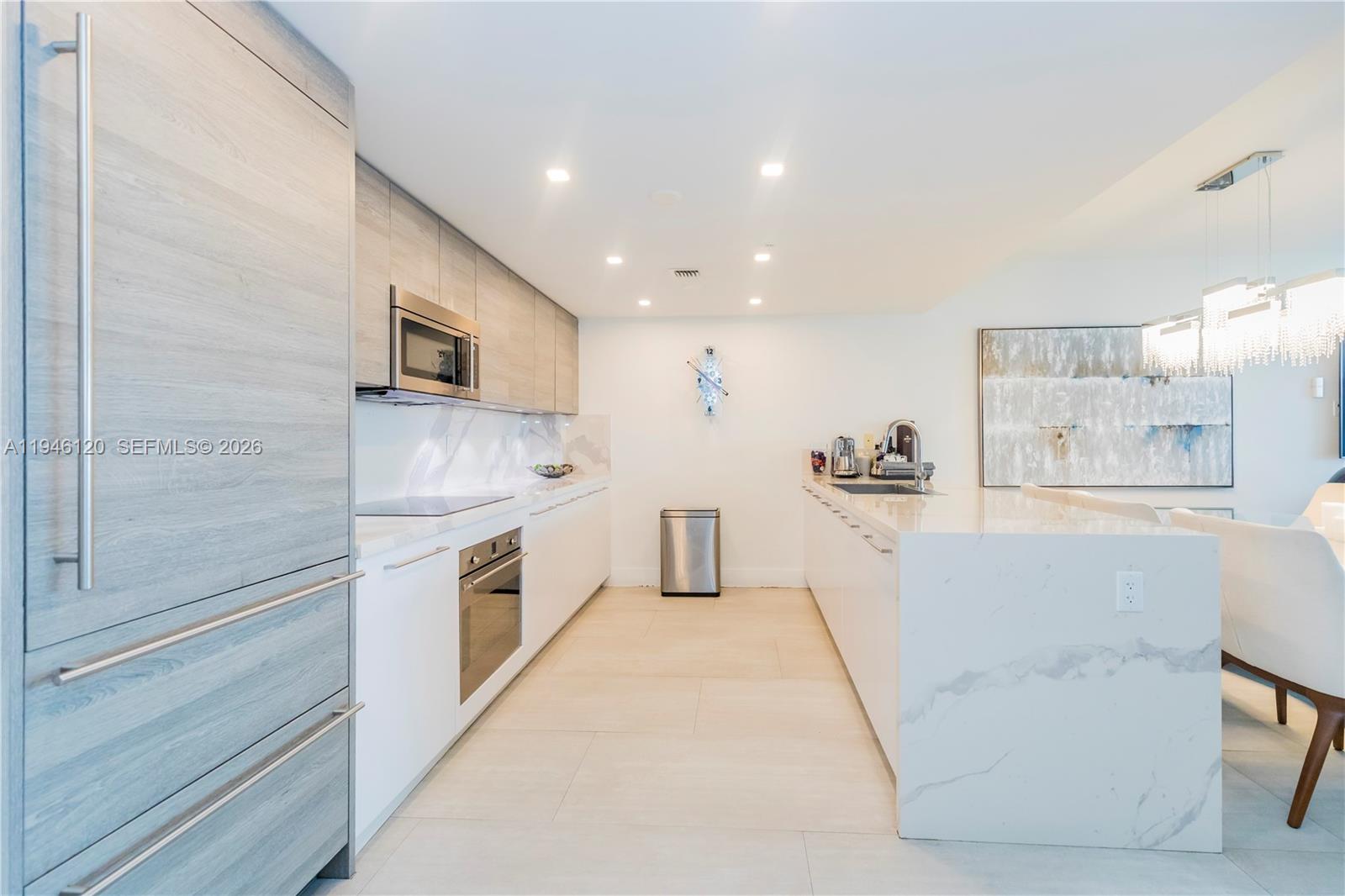 image 400 Sunny Isles14