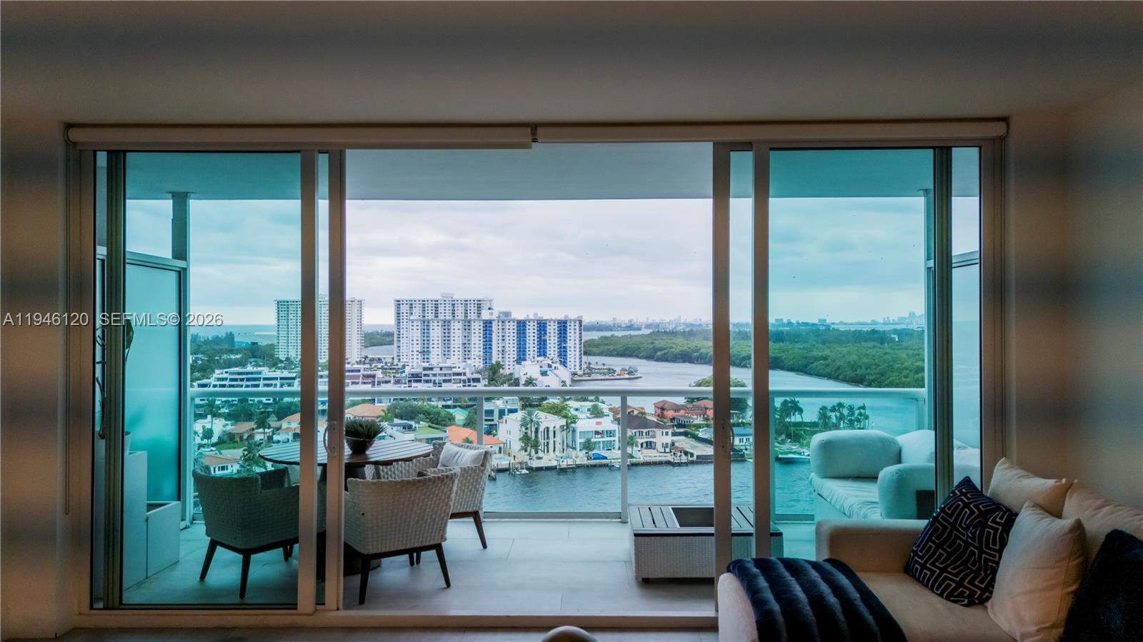 image 400 Sunny Isles1