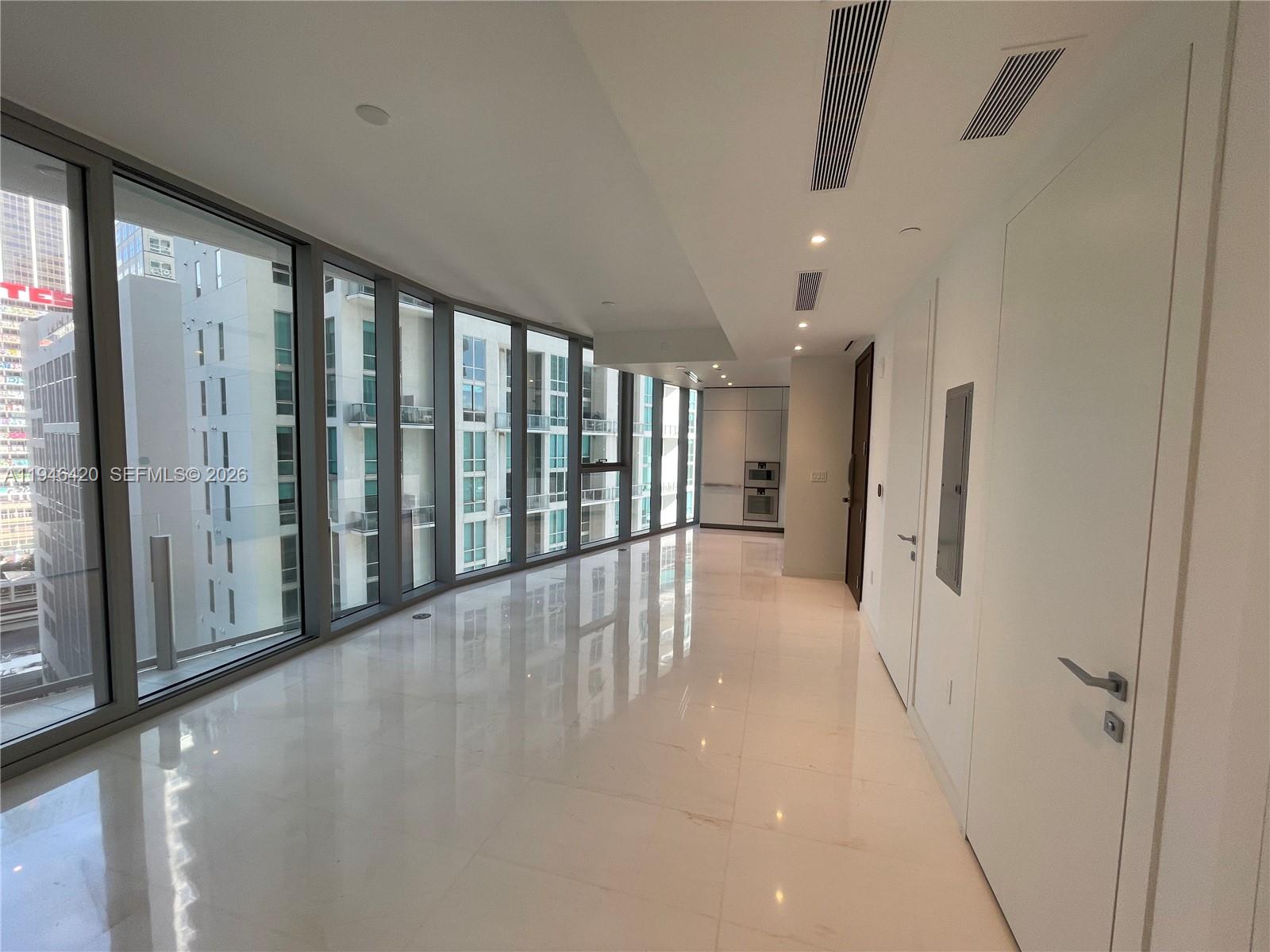 image Aston Martin Residences17