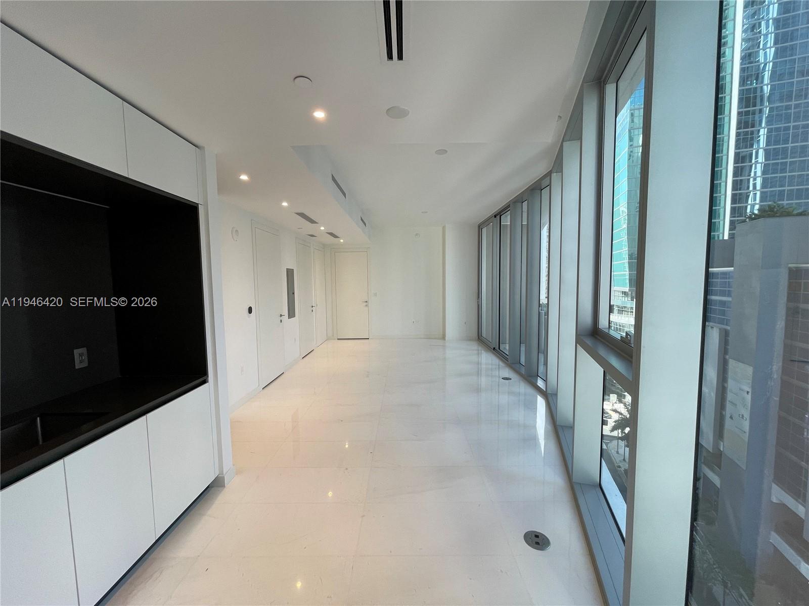 image Aston Martin Residences18