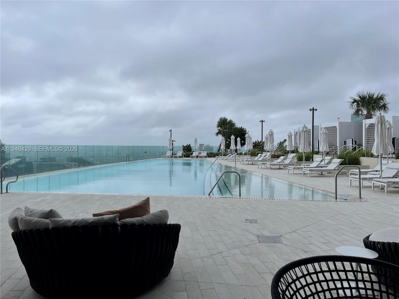 image Aston Martin Residences21