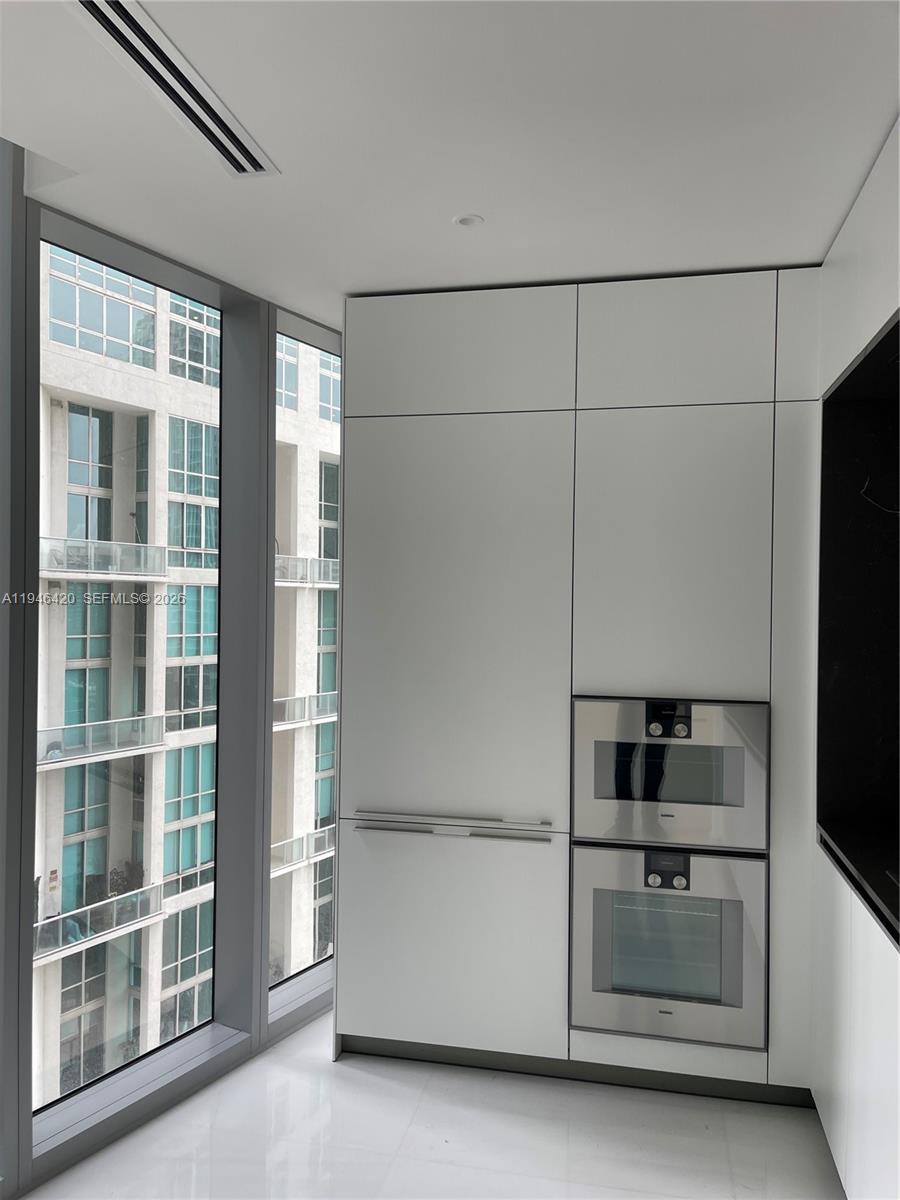 image Aston Martin Residences23