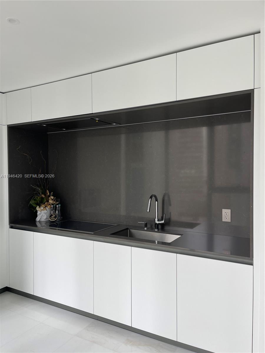 image Aston Martin Residences24