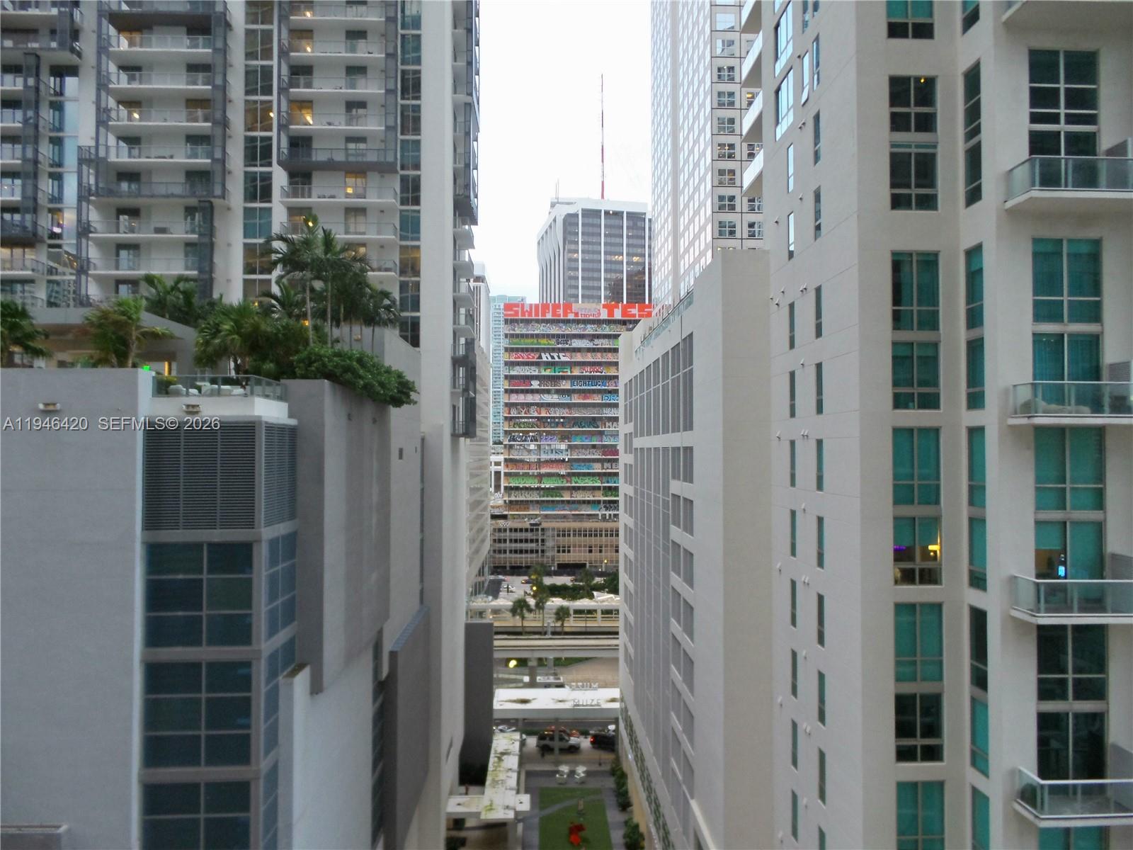 image Aston Martin Residences29