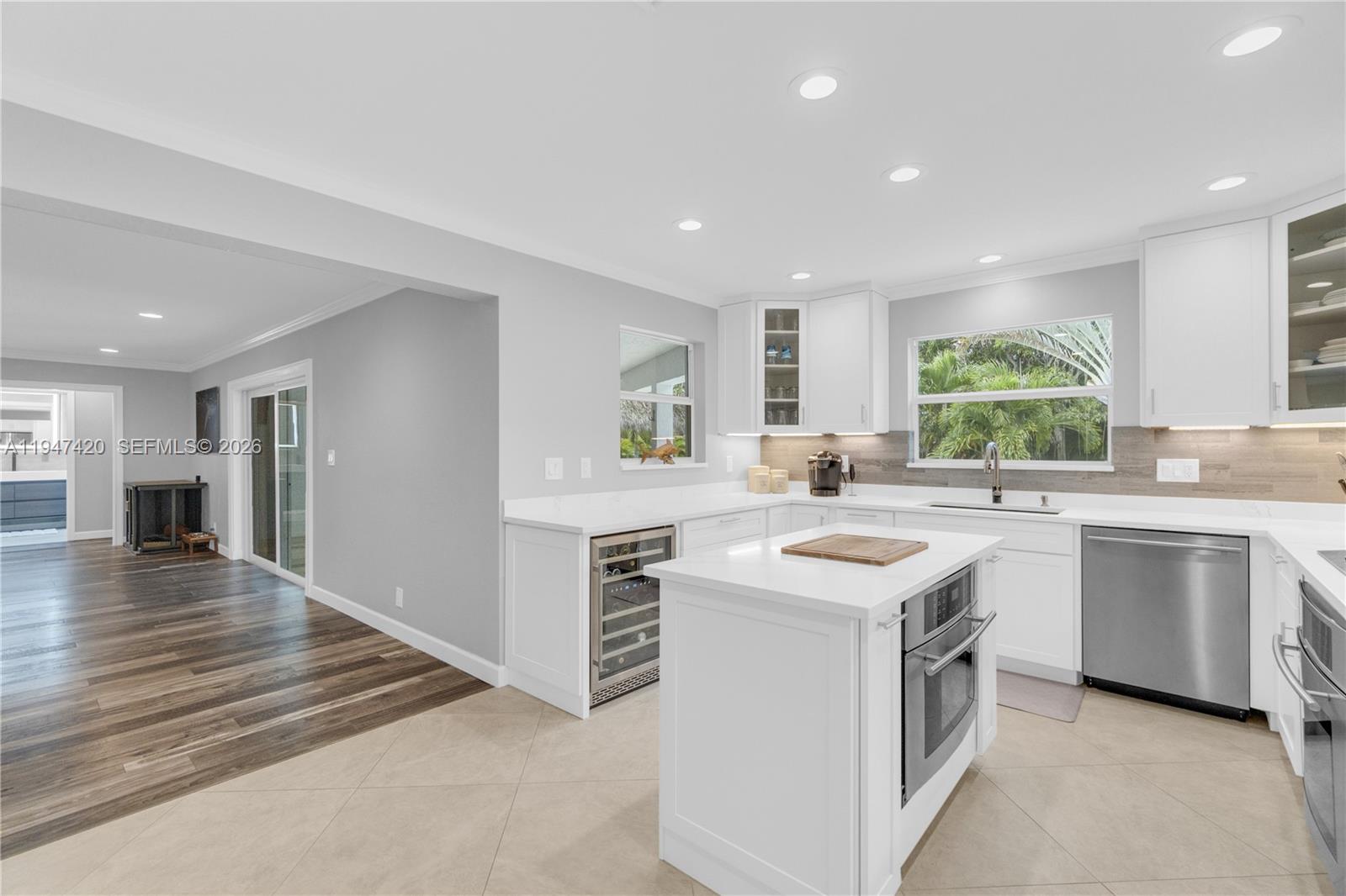 1405 SW 4th Ter Pompano Beach, FL 33060