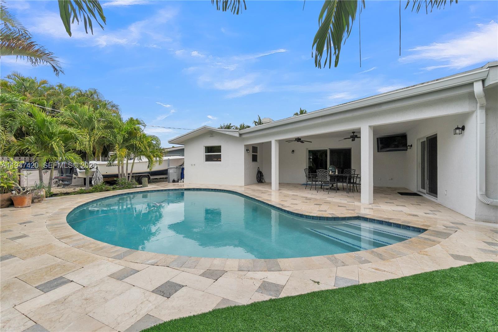 1405 SW 4th Ter Pompano Beach, FL 33060