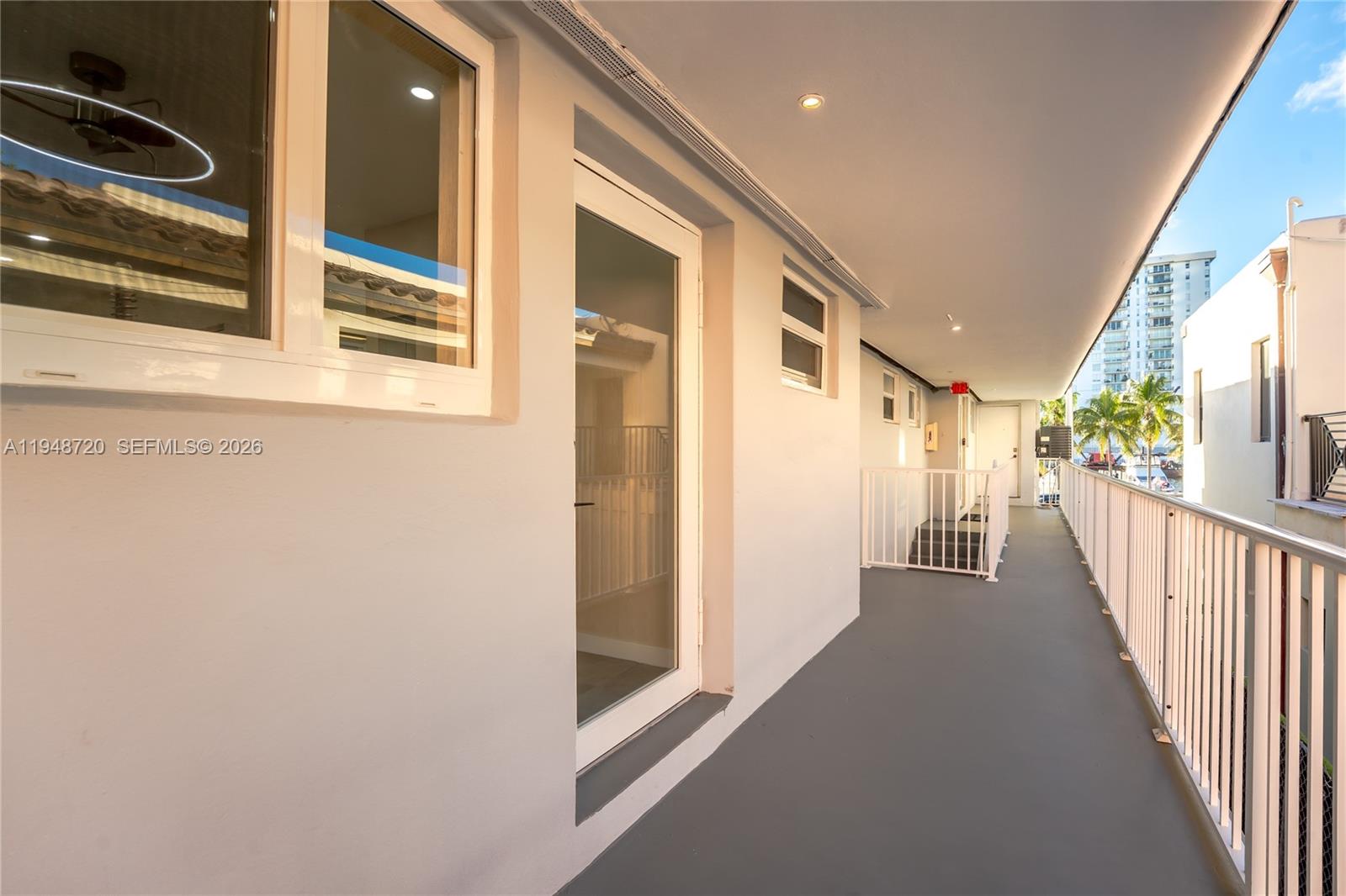 4201 Indian Crk Dr #9 Miami Beach, FL 33140