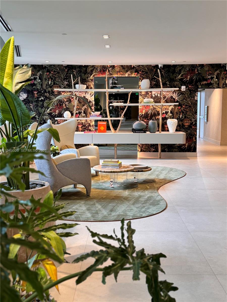 700 NE 24th #505 Miami, FL 33137