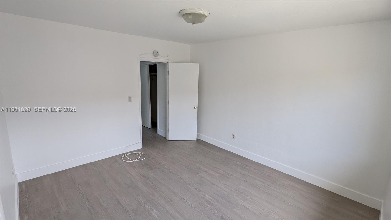 811 81st St #2 Miami Beach, FL 33141