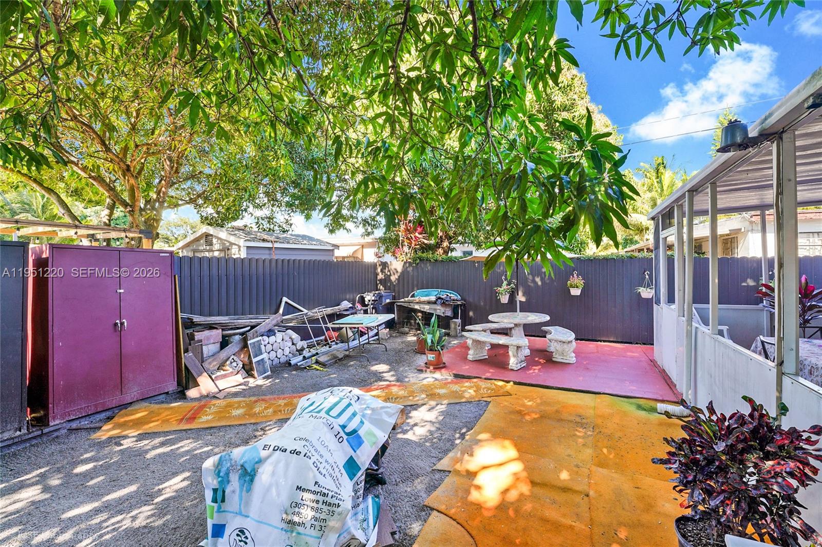 860 SE 7th Ave Hialeah, FL 33010