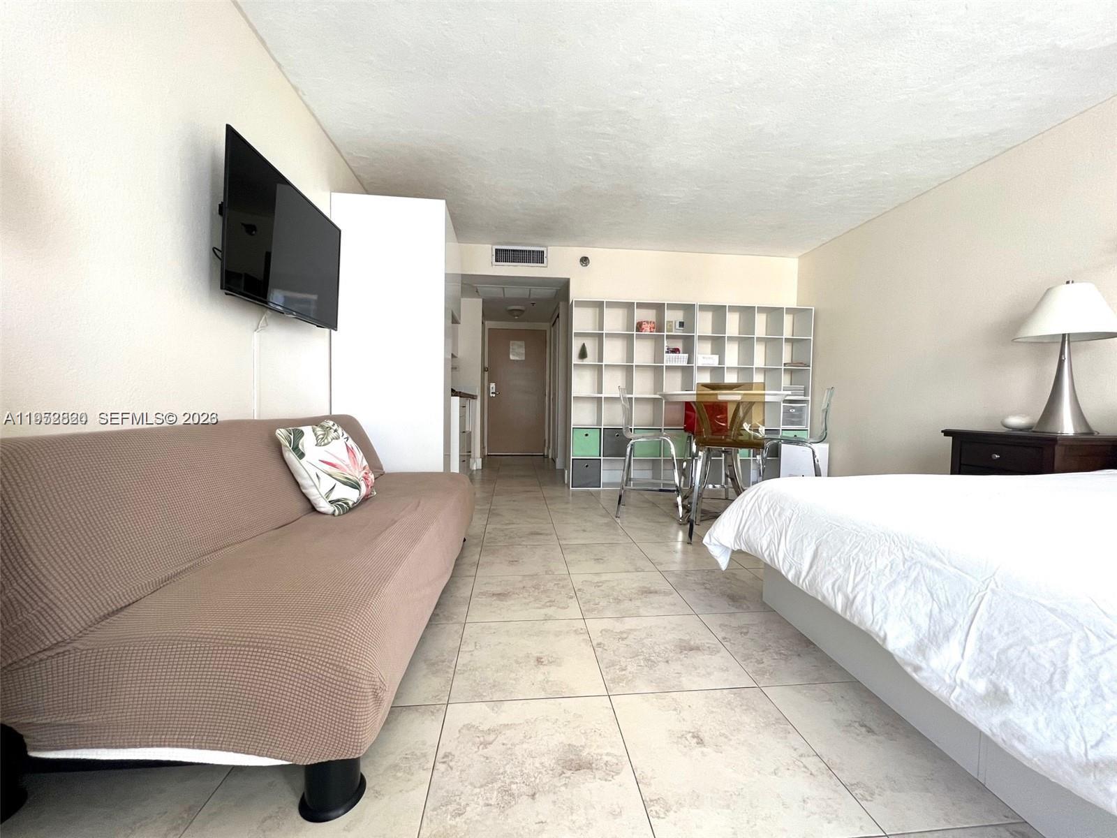 19201 Collins Ave #1102 Sunny Isles Beach, FL 33160