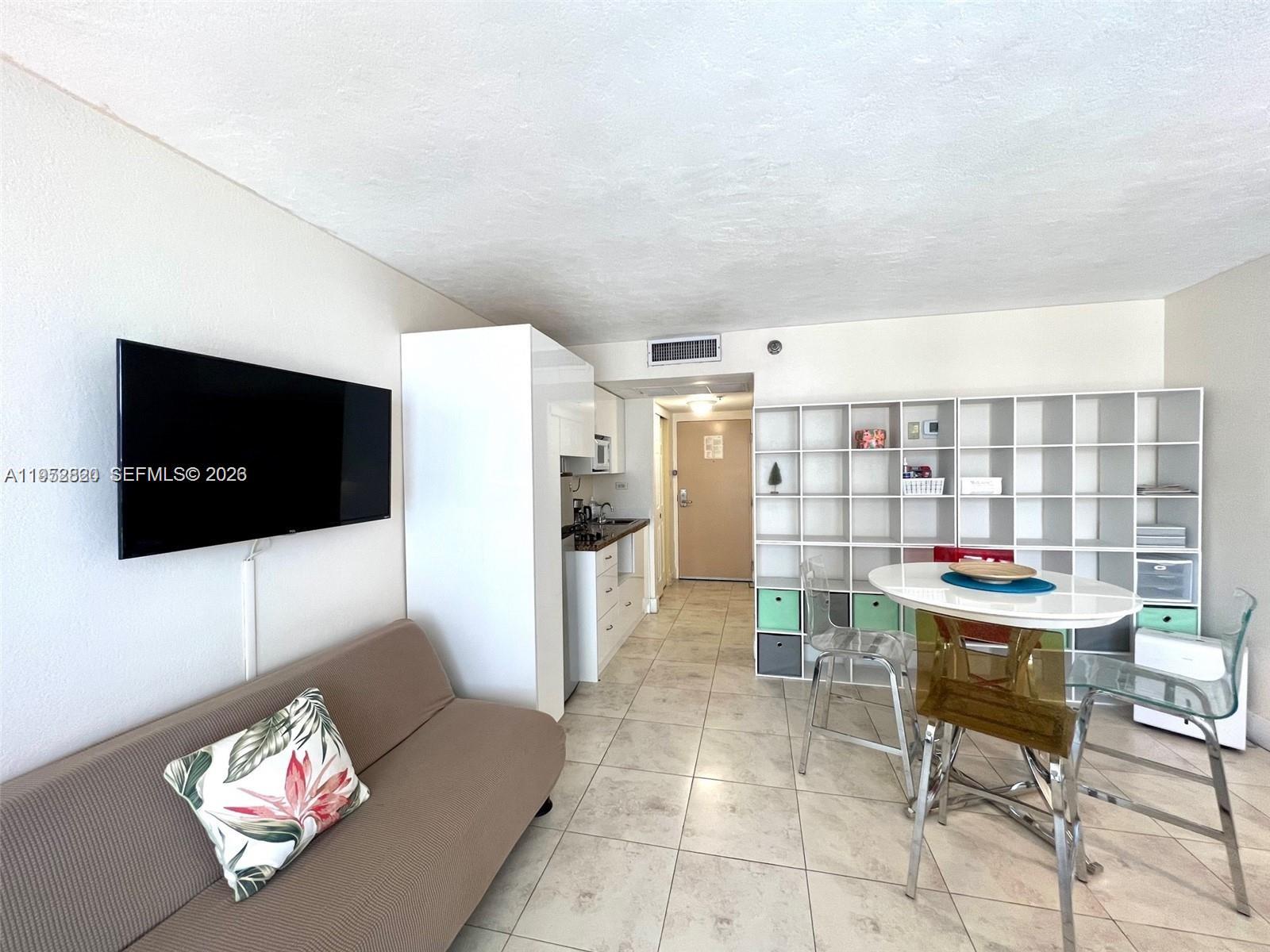 19201 Collins Ave #1102 Sunny Isles Beach, FL 33160