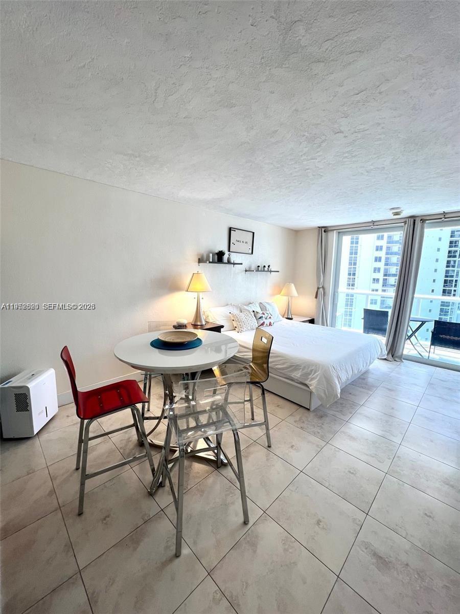 19201 Collins Ave #1102 Sunny Isles Beach, FL 33160