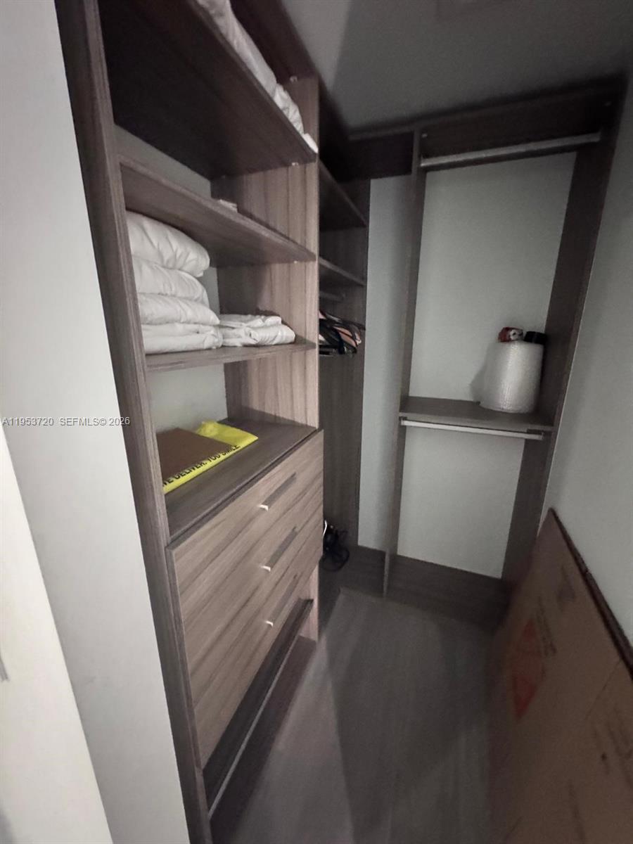 image Brickell House9