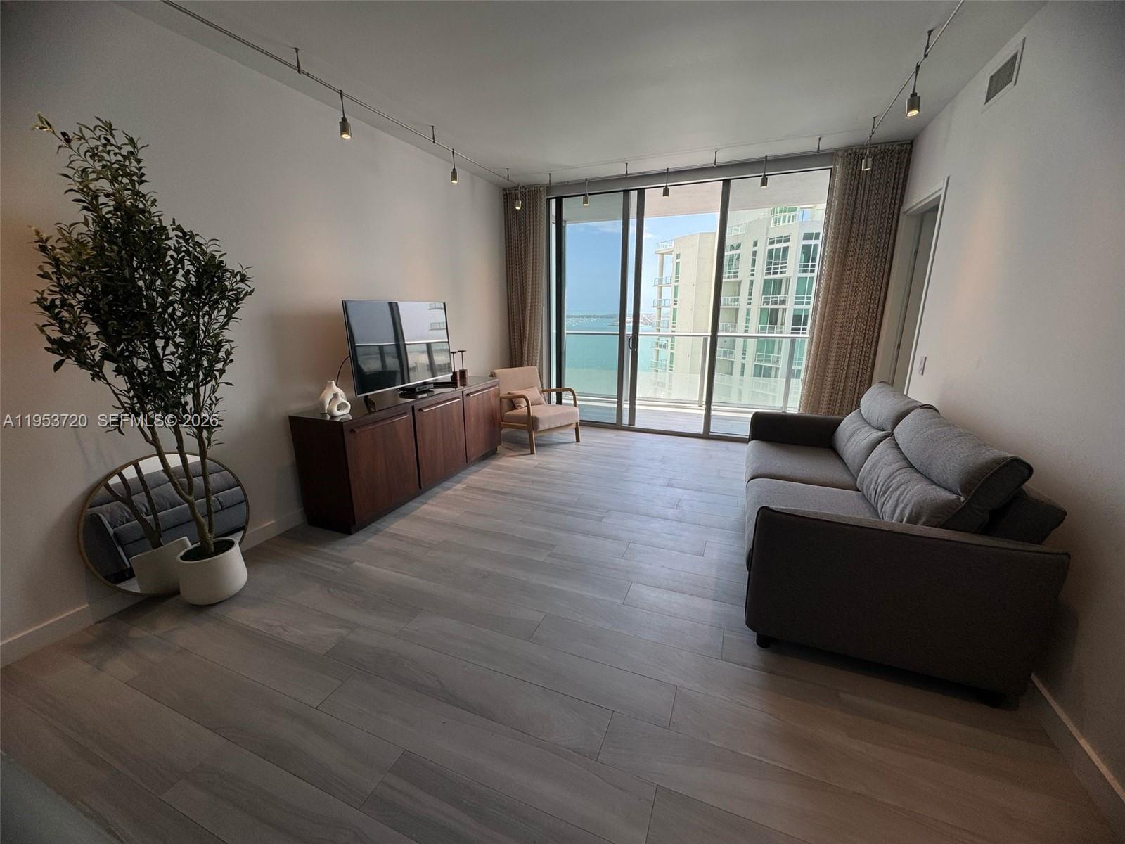 image Brickell House1