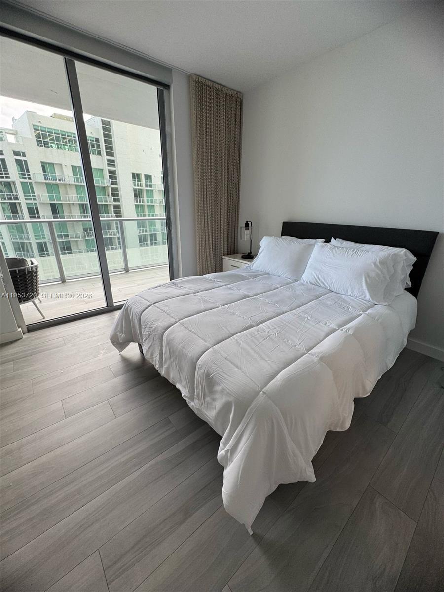 image Brickell House3