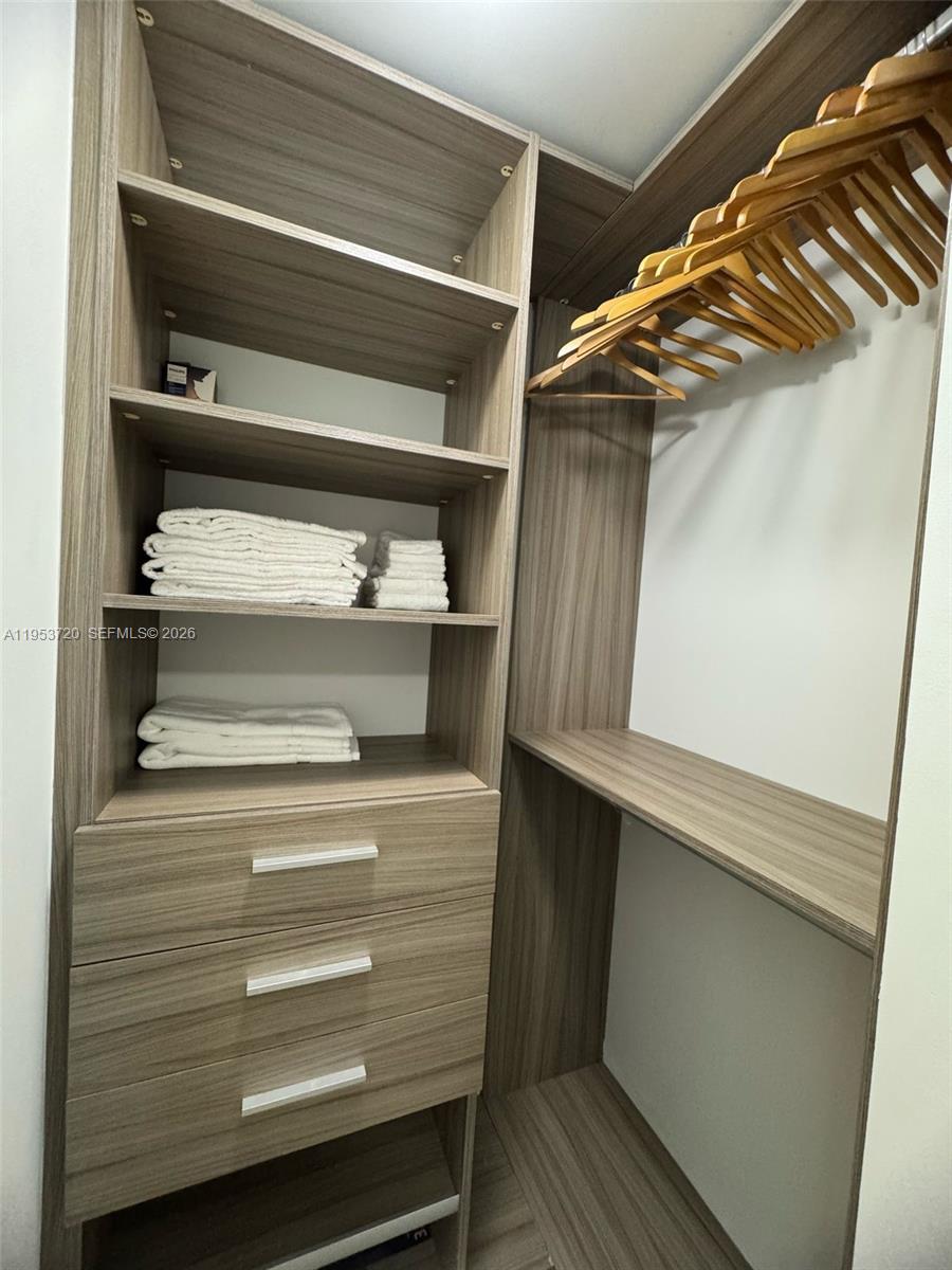 image Brickell House5