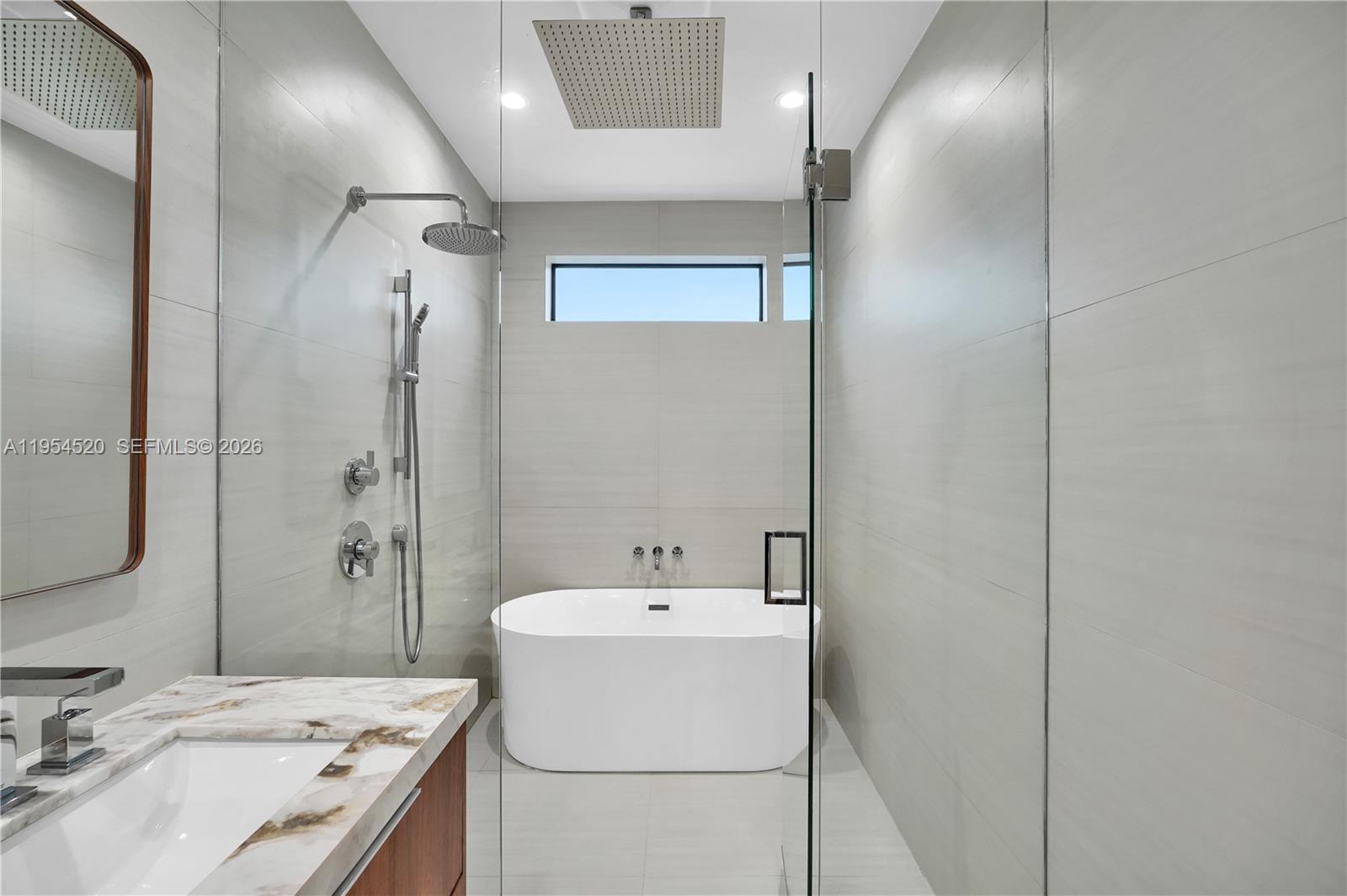 229 NW 42nd St Miami, FL 33127