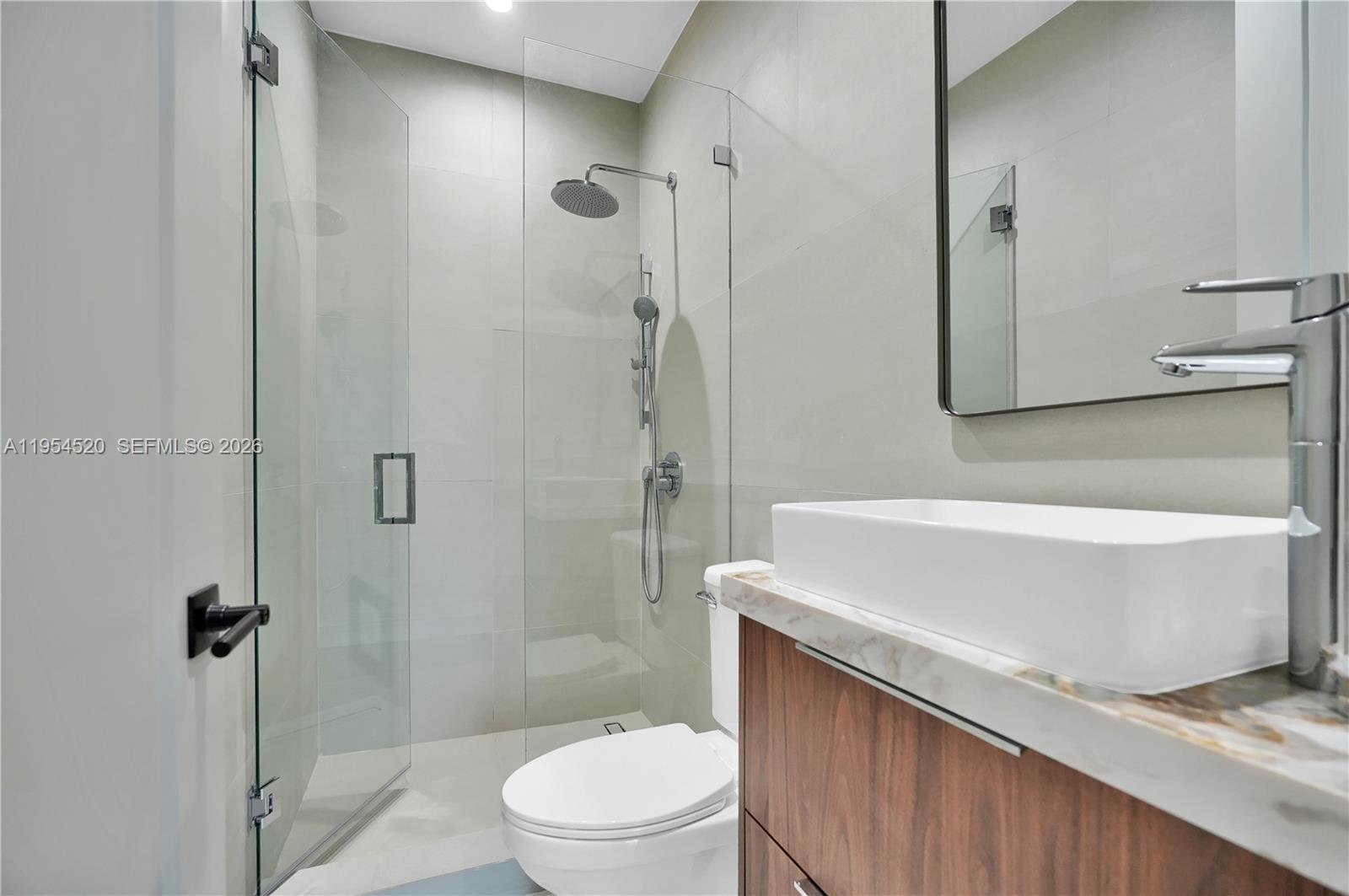 229 NW 42nd St Miami, FL 33127