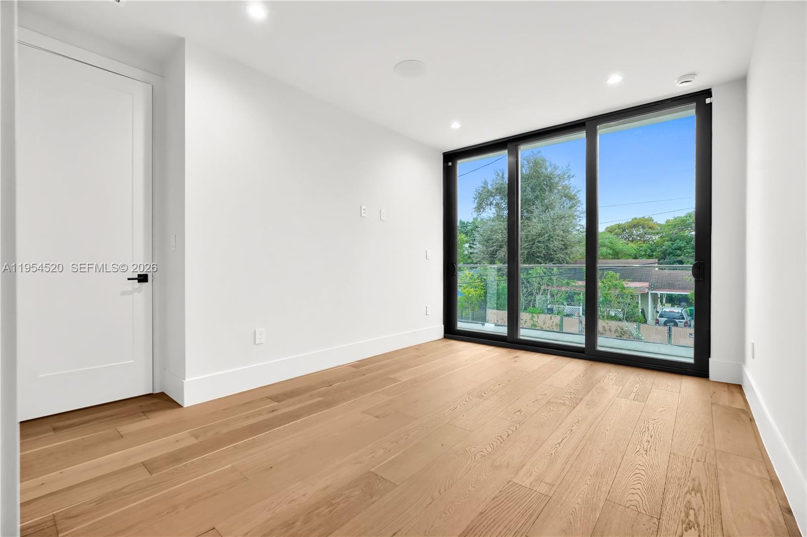 229 NW 42nd St Miami, FL 33127