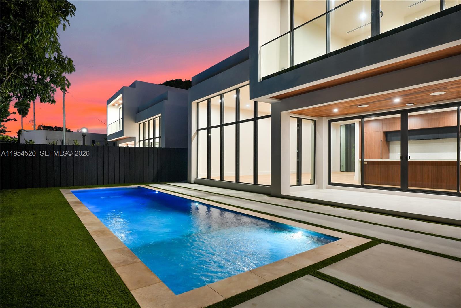 229 NW 42nd St Miami, FL 33127