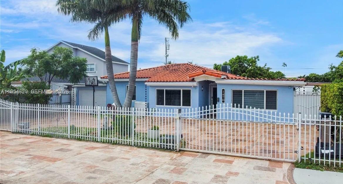 1470 SW 73rd Pl Miami, FL 33144