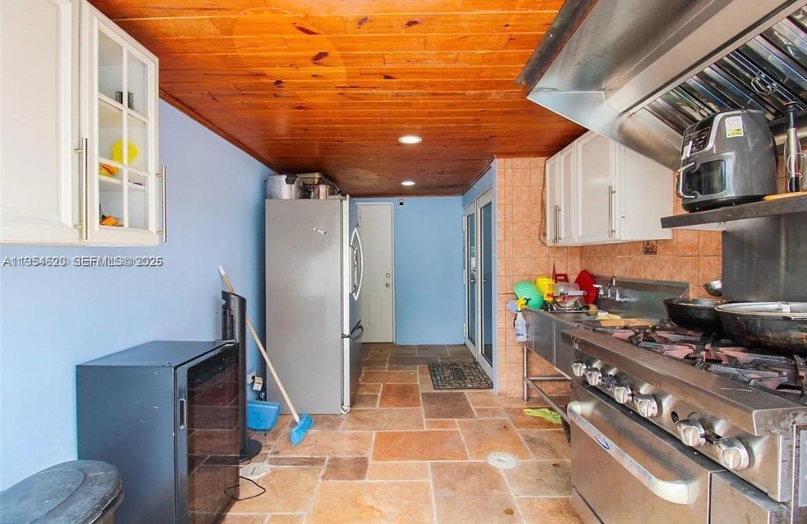 1470 SW 73rd Pl Miami, FL 33144