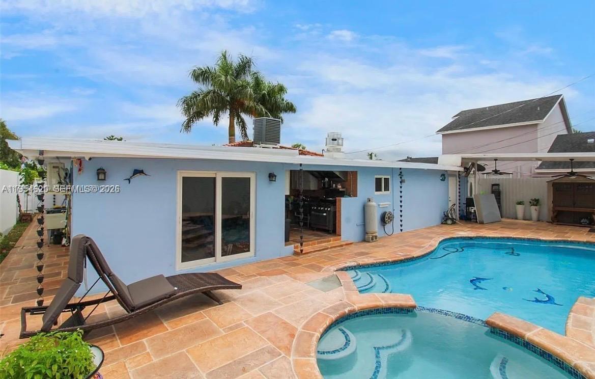 1470 SW 73rd Pl Miami, FL 33144