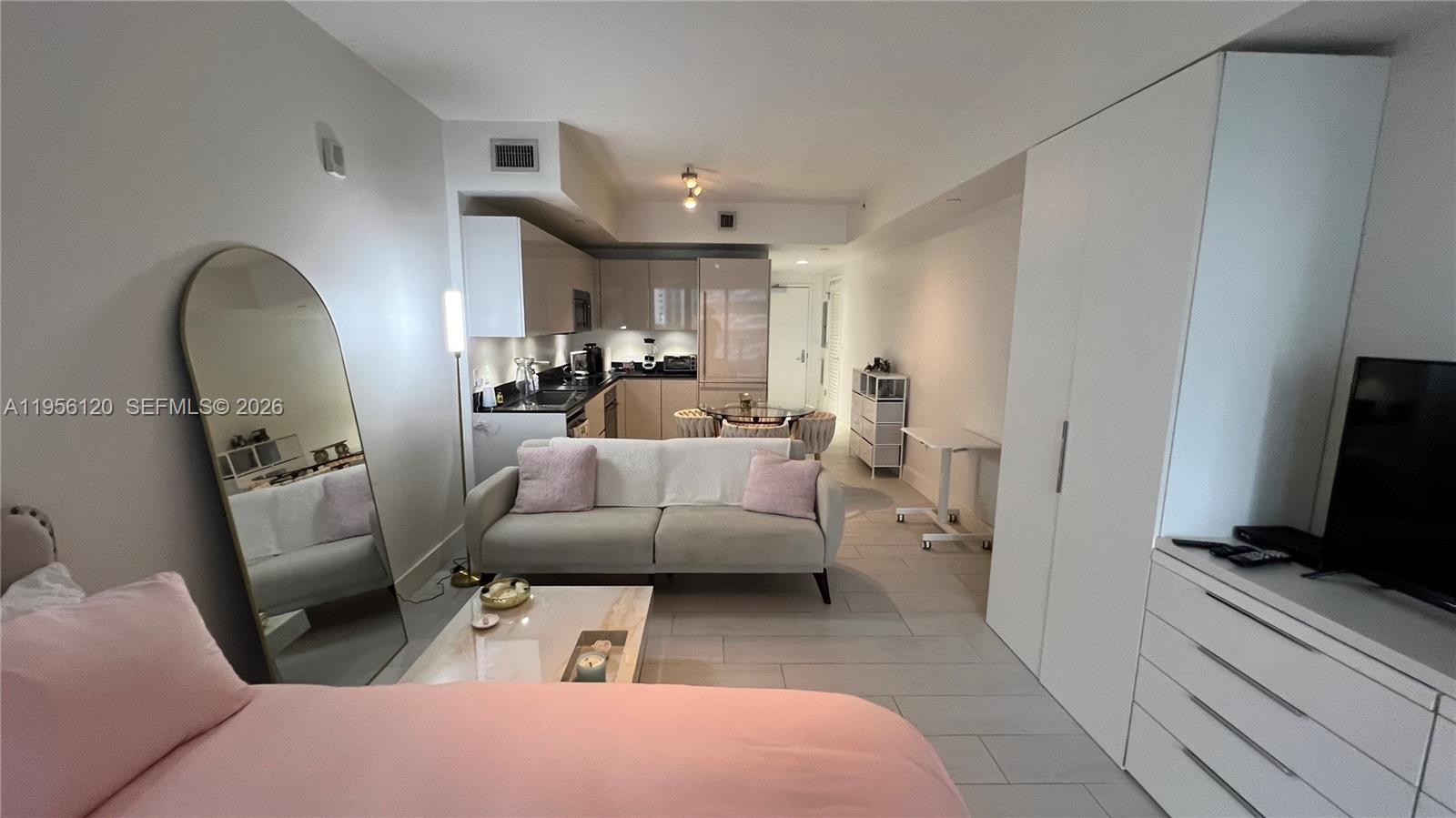 image 1010 Brickell9